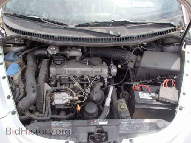 2000 VOLKSWAGEN BEETLE - VIN: 3VWCF21C2YM426018 - Фото 7