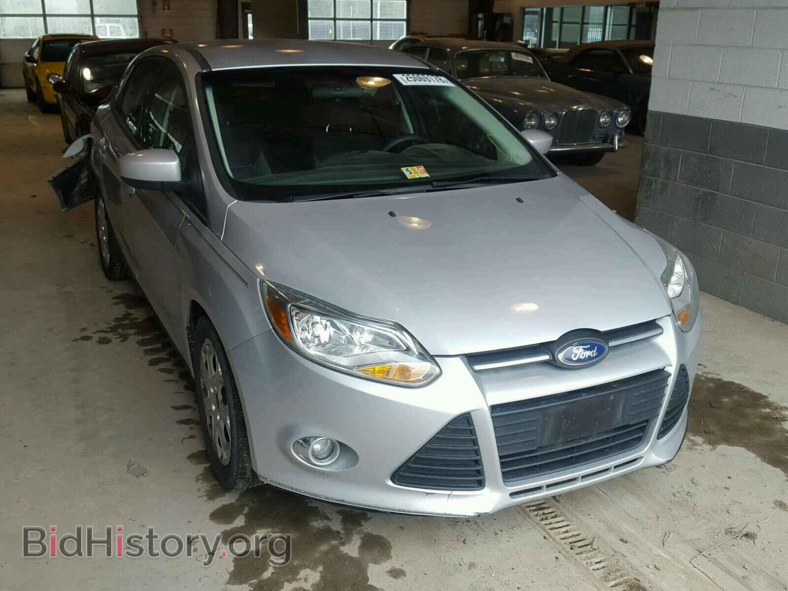 Photo 1FAHP3F27CL196617 - FORD FOCUS 2012