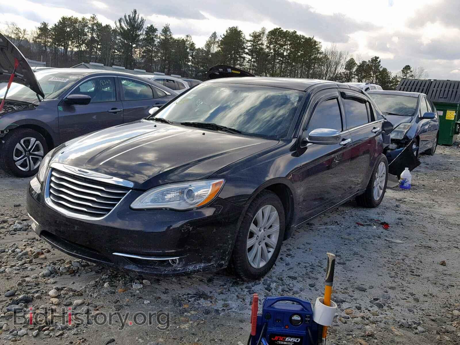 2013 CHRYSLER 200 - VIN: 1C3CCBCG1DN603268 - Фото 2