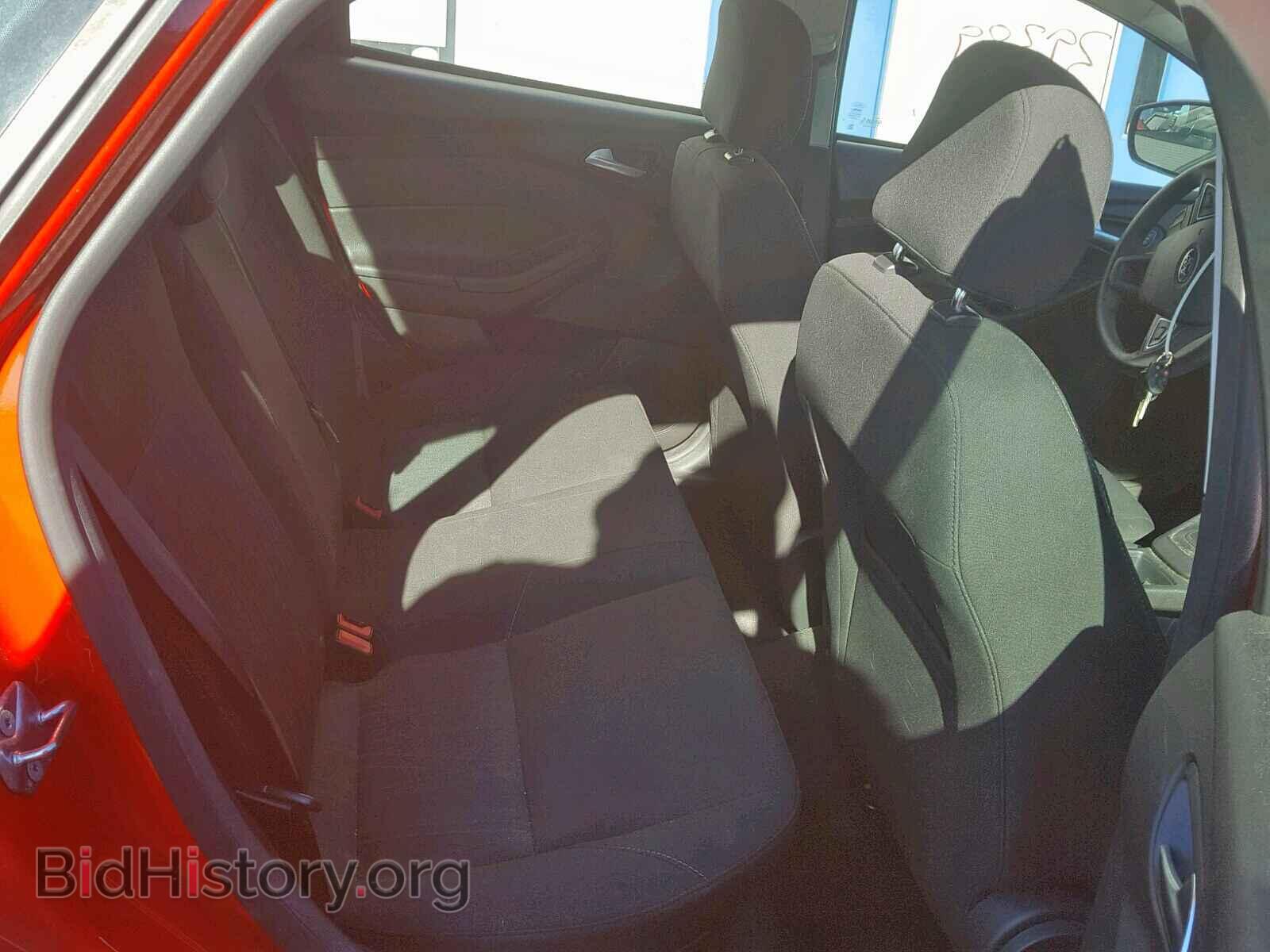 2016 FORD FOCUS SE - VIN: 1FADP3F27GL390603 - Фото 6