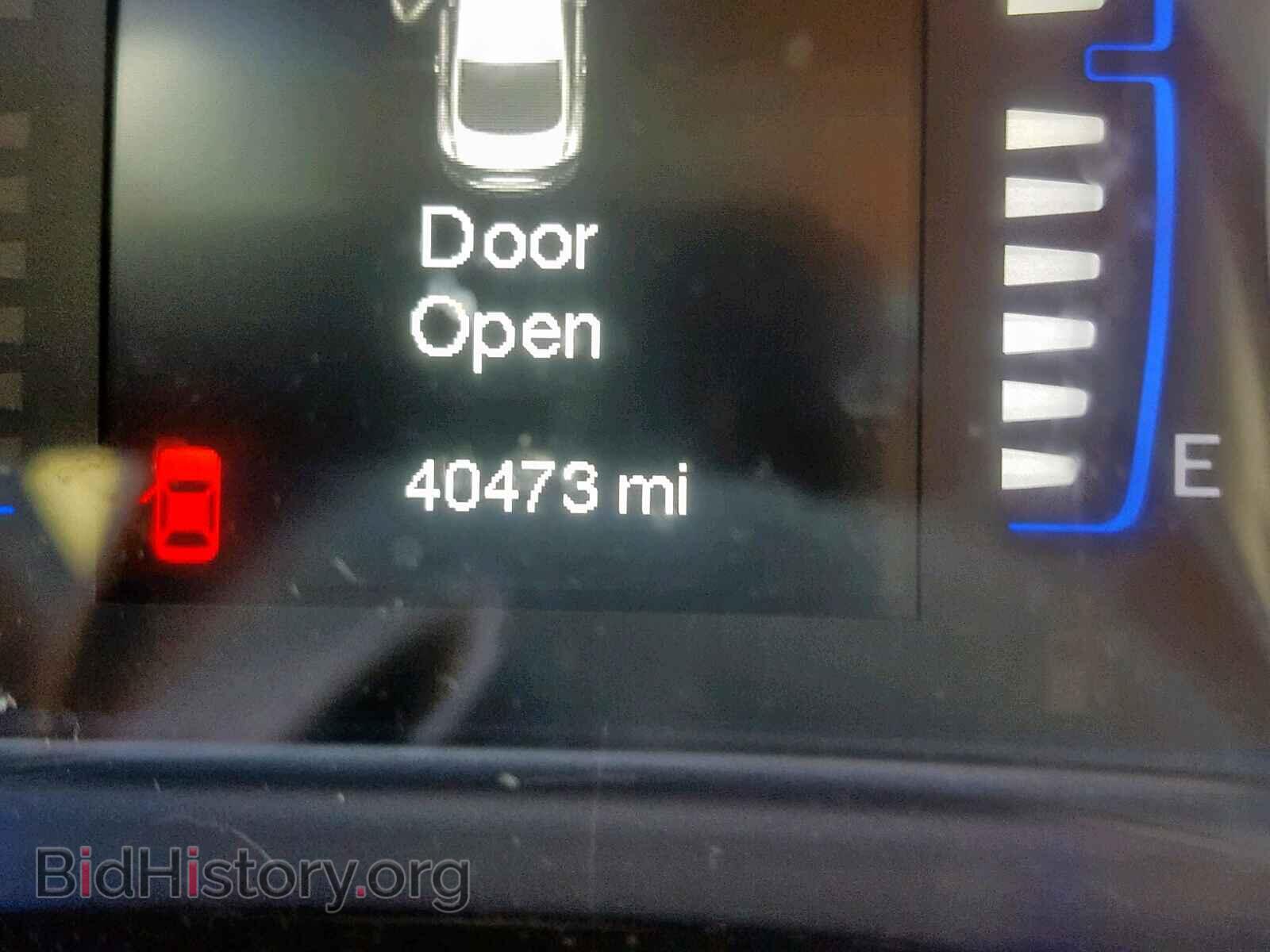 2015 CHRYSLER 200 - VIN: 1C3CCCAB2FN734886 - Фото 8