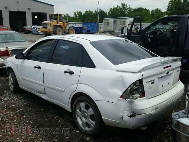 2005 FORD FOCUS - VIN: 1FAHP34N85W286003 - Фото 3