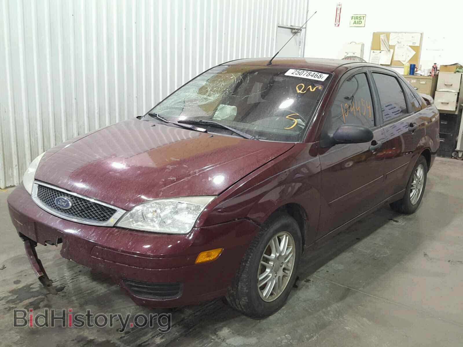2007 FORD FOCUS - VIN: 1FAFP34N67W267136 - Фото 2
