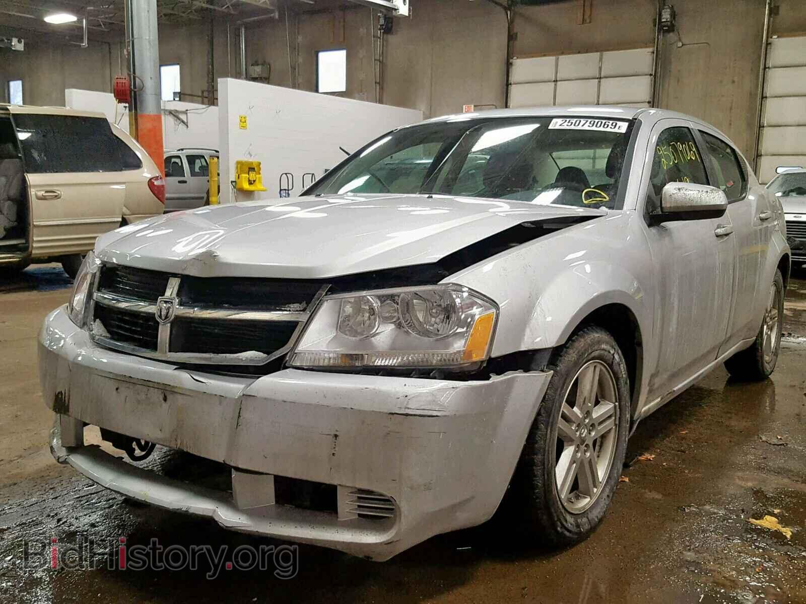 2010 DODGE AVENGER - VIN: 1B3CC1FB8AN218535 - Фото 2