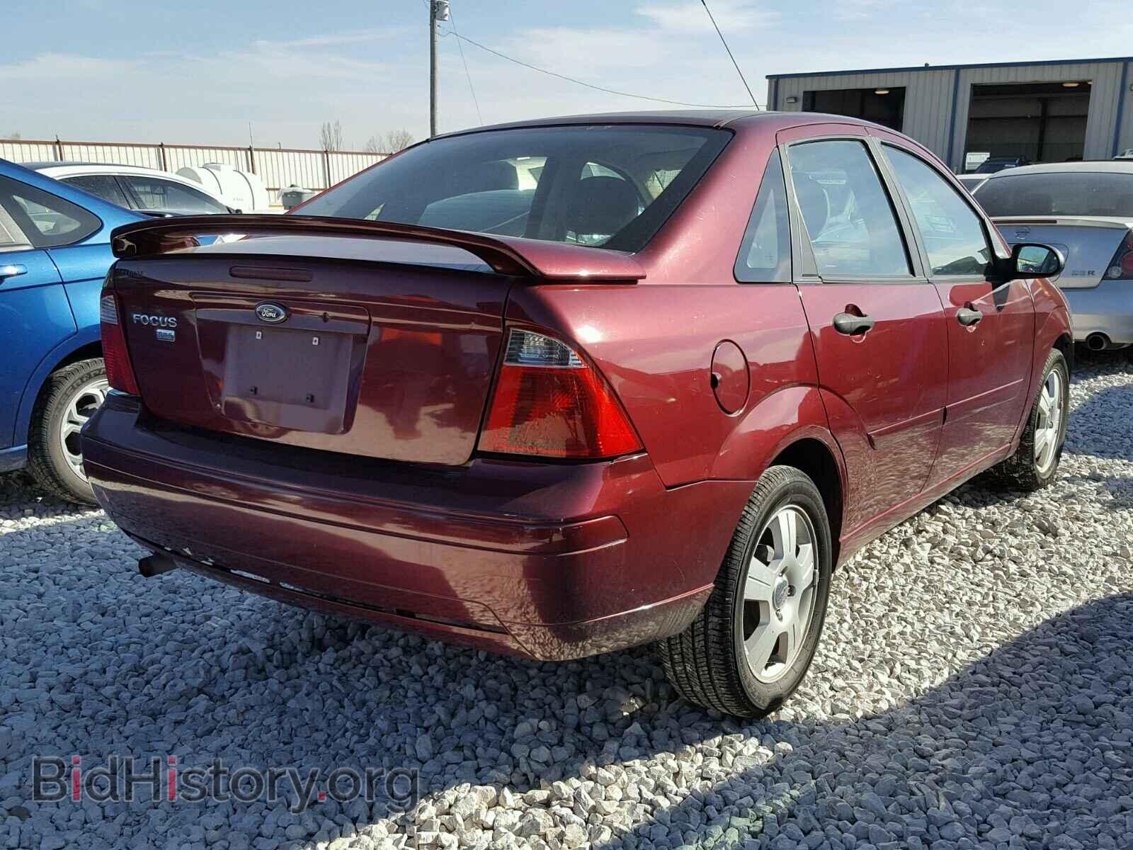2007 FORD FOCUS - VIN: 1FAFP34N27W122000 - Фото 4