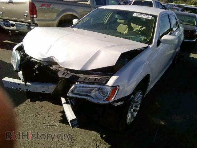 2011 CHRYSLER 300 - VIN: 2C3CA4CG8BH528124 - Фото 2
