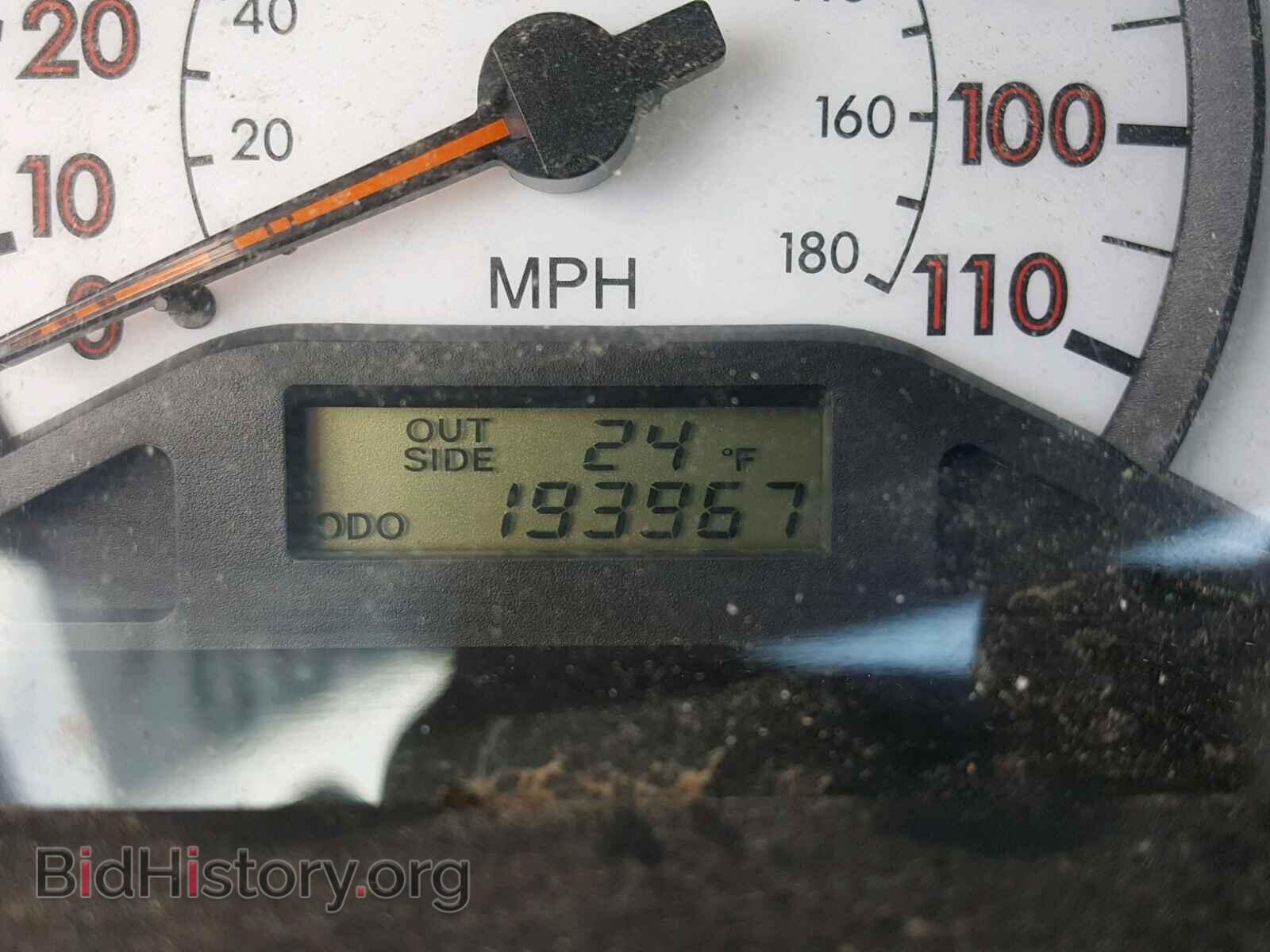2003 TOYOTA COROLLA - VIN: 2T1BR32E43C157100 - Фото 8