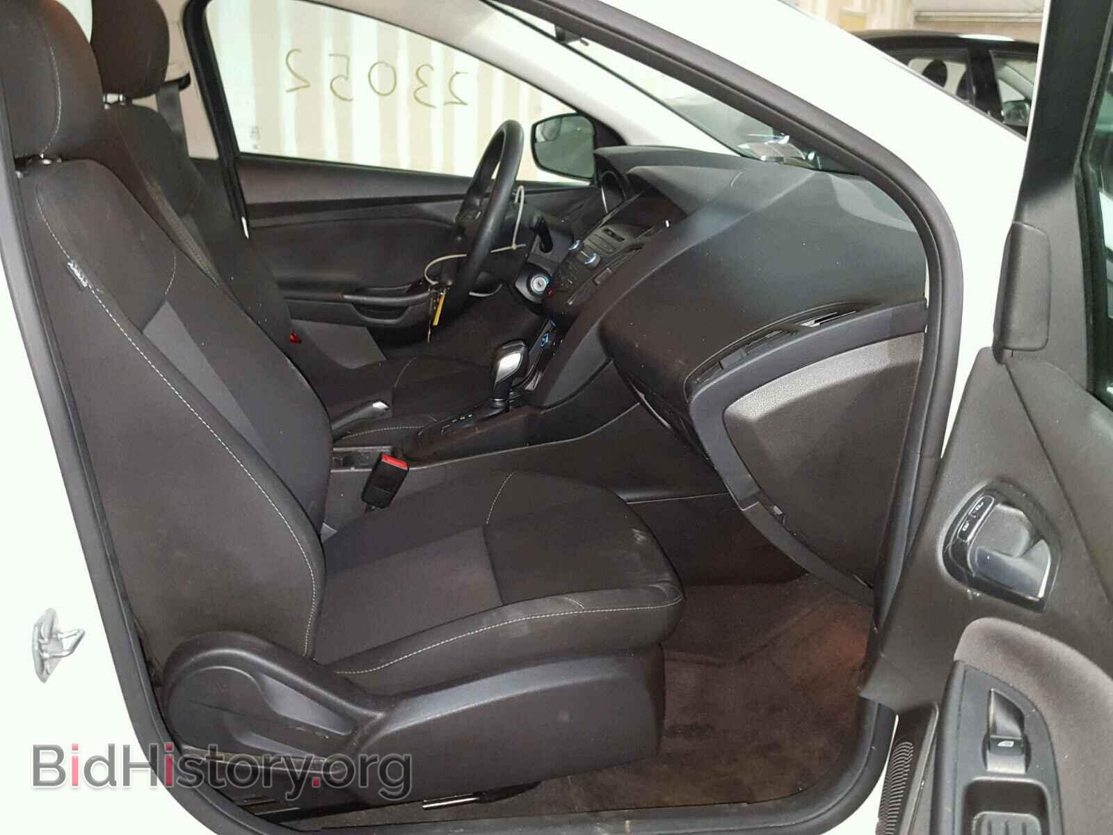 2016 FORD FOCUS - VIN: 1FADP3F29GL261052 - Photo 5