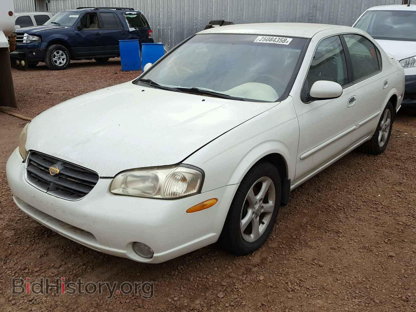 2000 NISSAN MAXIMA - VIN: JN1CA31A5YT206561 - Фото 2