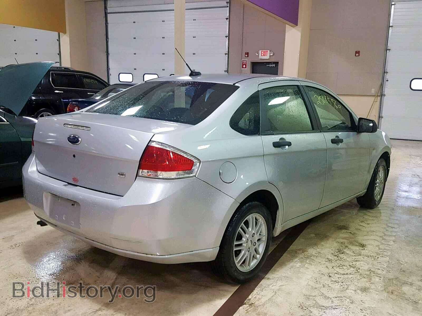 2009 FORD FOCUS SE - VIN: 1FAHP35N79W242577 - Фото 4