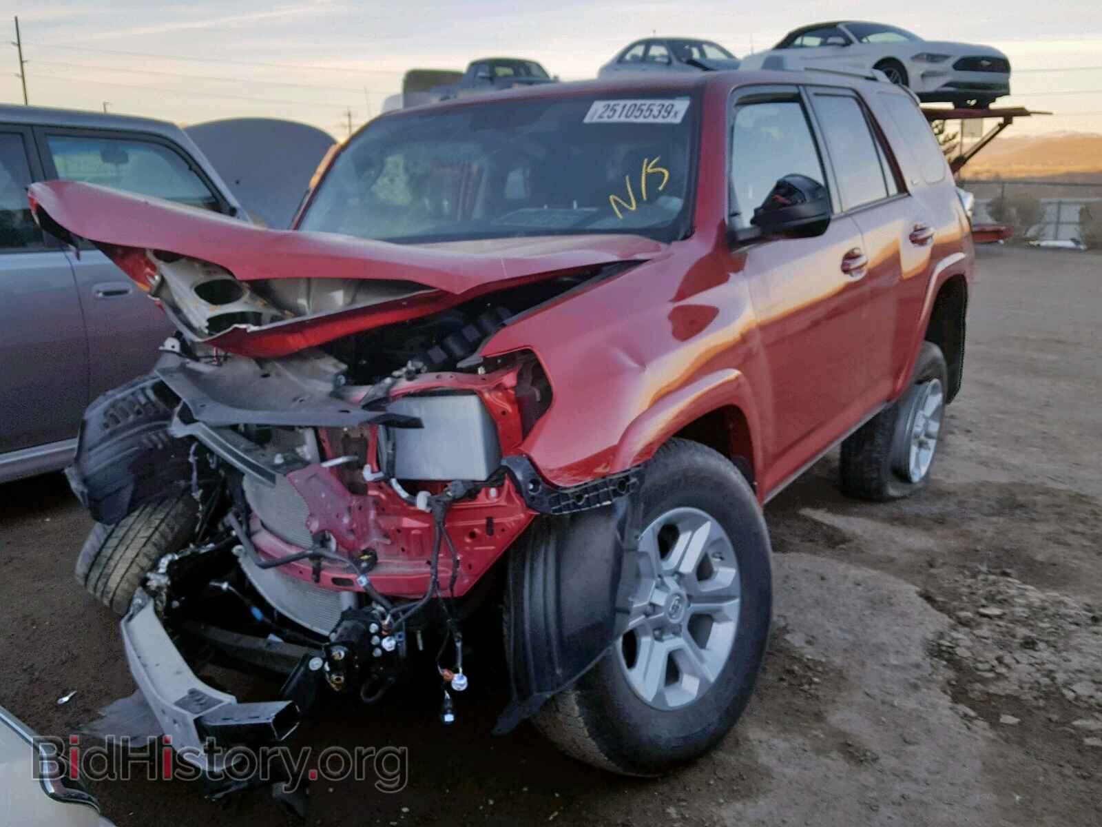 2018 TOYOTA 4RUNNER SR - VIN: JTEBU5JRXJ5515224 - Фото 2