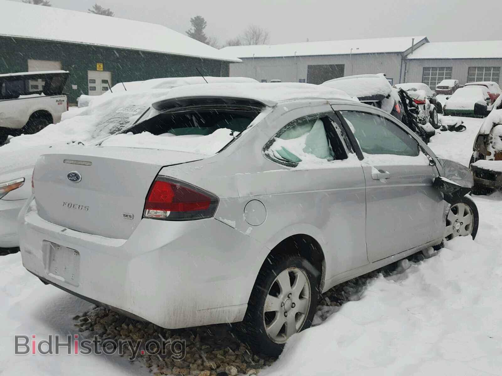2010 FORD FOCUS - VIN: 1FAHP3DN1AW181832 - Photo 4