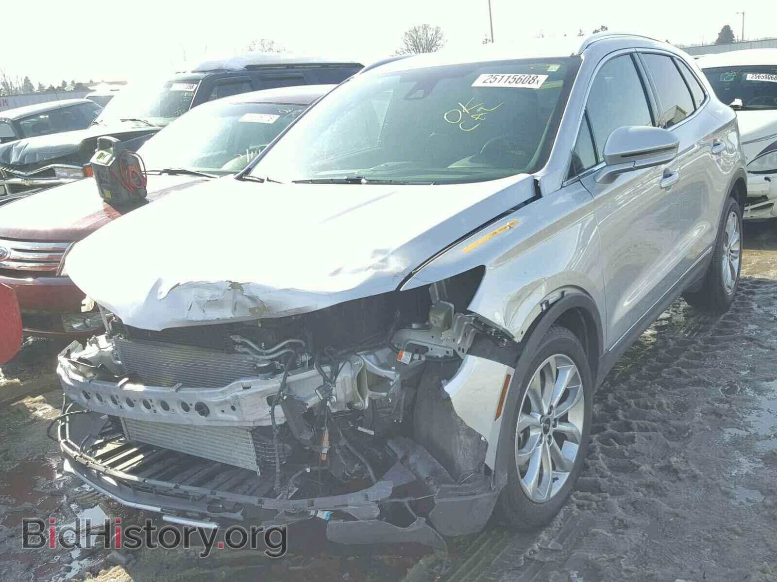 2017 LINCOLN MKC - VIN: 5LMCJ2D90HUL02609 - Photo 2