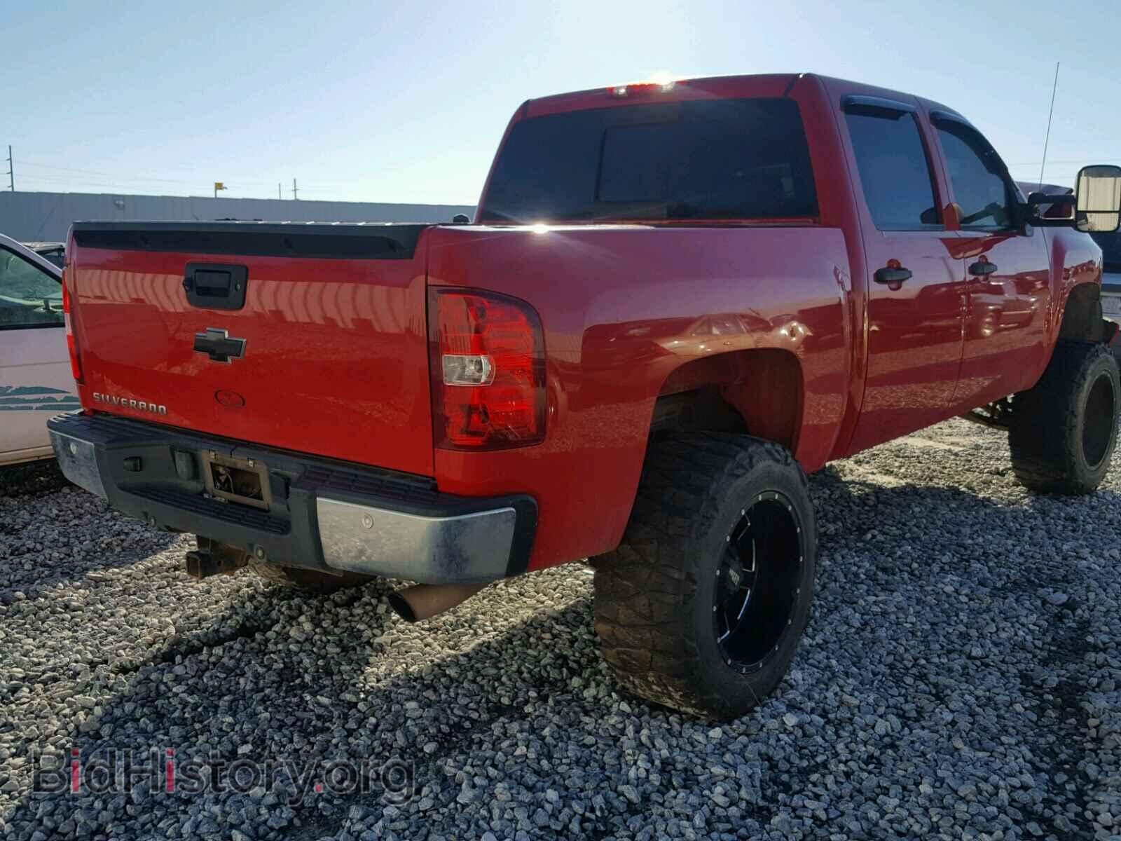 2011 CHEVROLET SILVERADO - VIN: 3GCPKSE24BG301173 - Фото 4