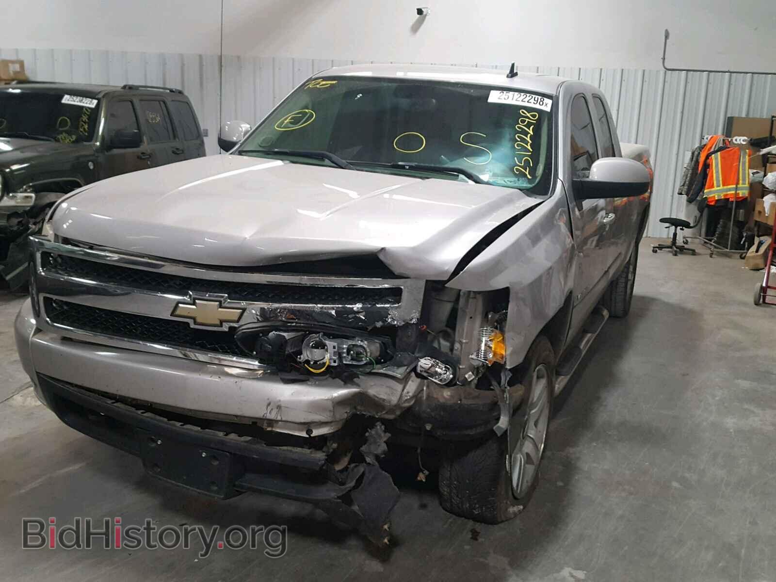 2007 CHEVROLET SILVERADO - VIN: 2GCEC19J171596281 - Фото 2