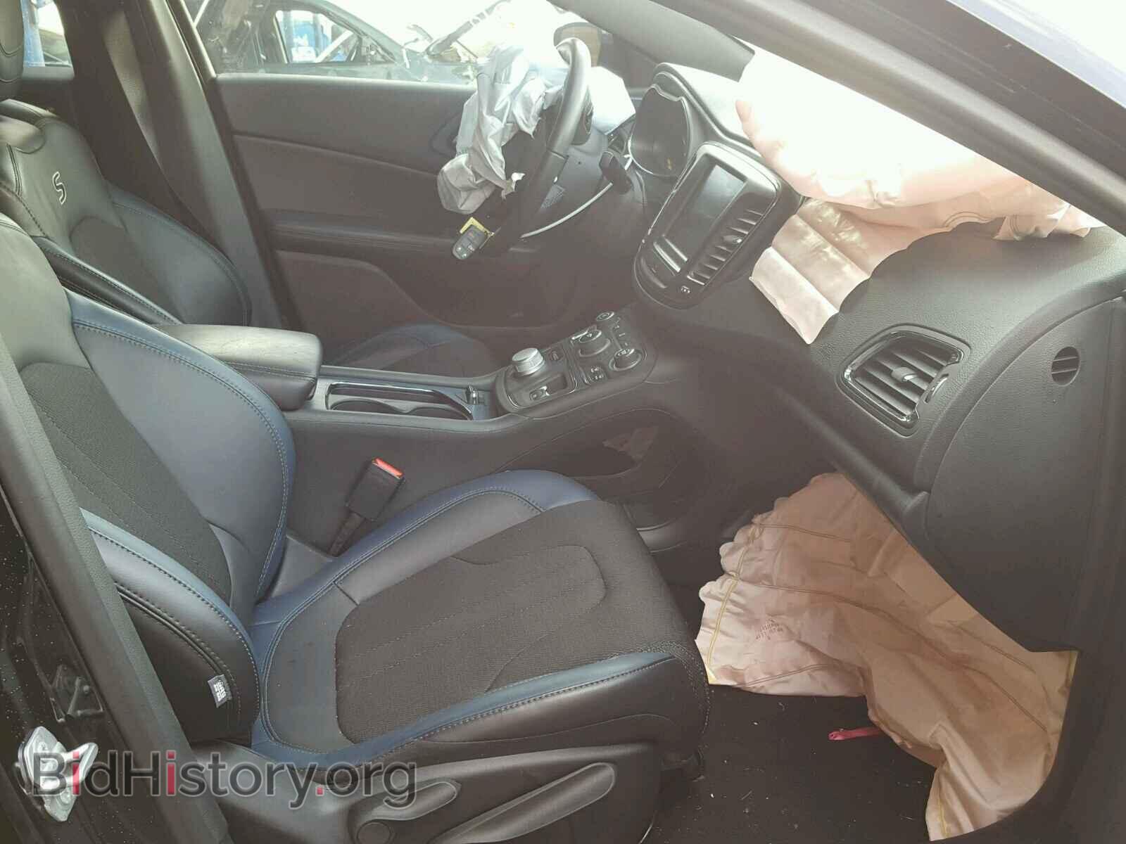 2016 CHRYSLER 200 - VIN: 1C3CCCBB1GN158210 - Фото 5