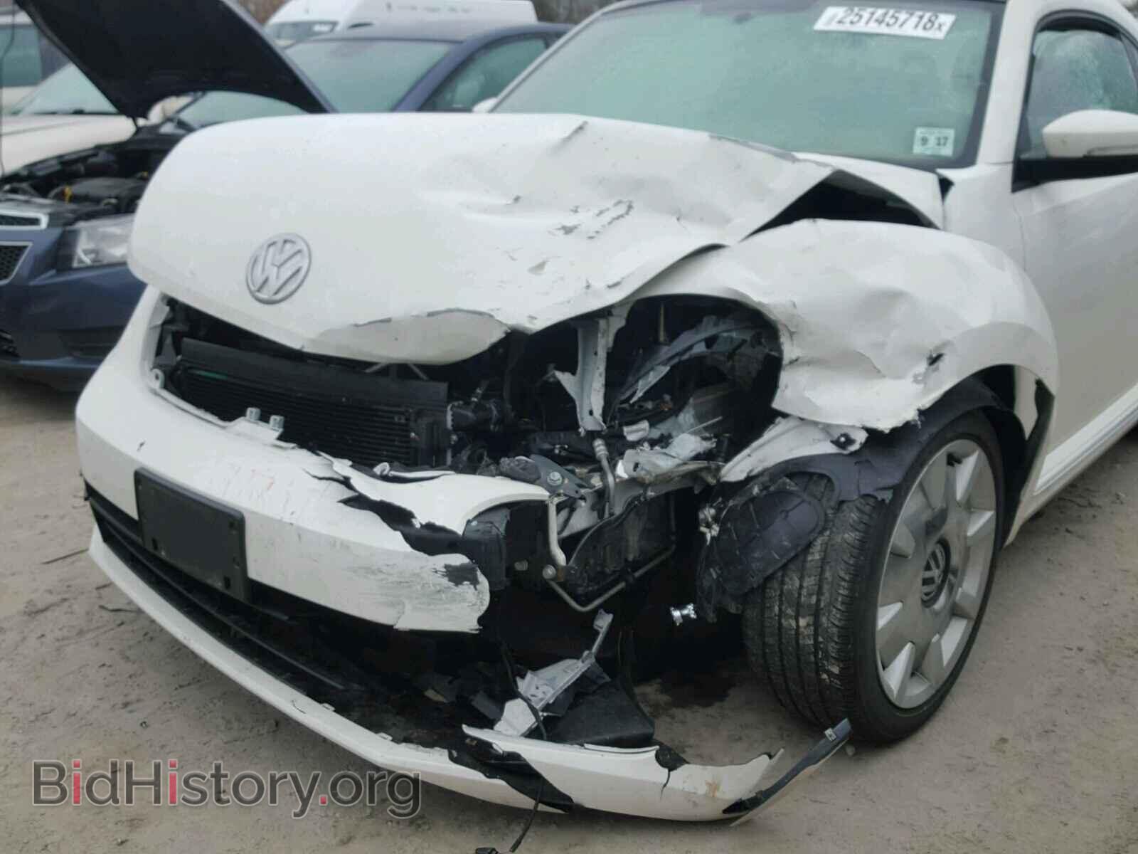 2013 VOLKSWAGEN BEETLE - VIN: 3VWJP7AT3DM613702 - Фото 9