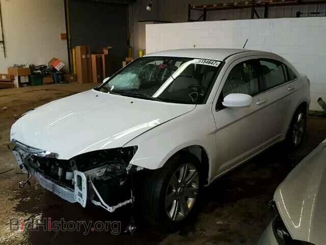 2013 CHRYSLER 200 - VIN: 1C3CCBAB4DN705199 - Photo 2