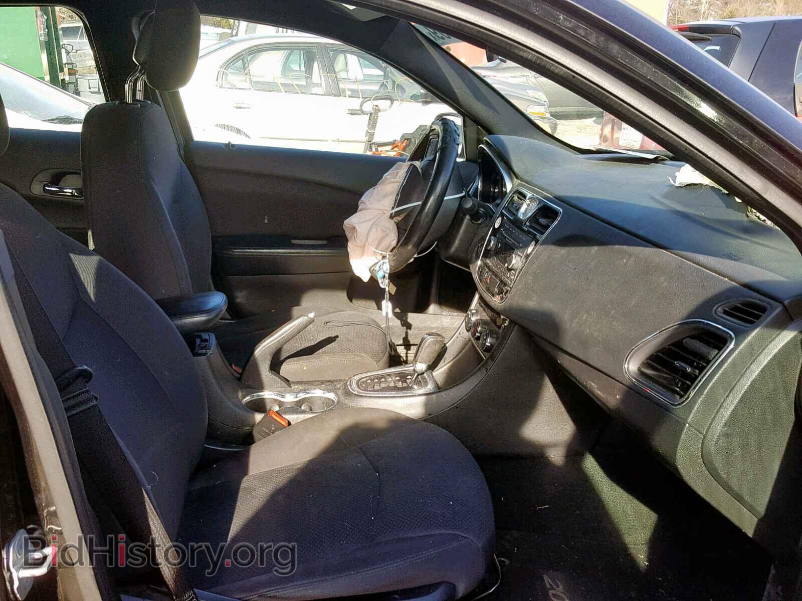2013 CHRYSLER 200 - VIN: 1C3CCBAB9DN764894 - Photo 5