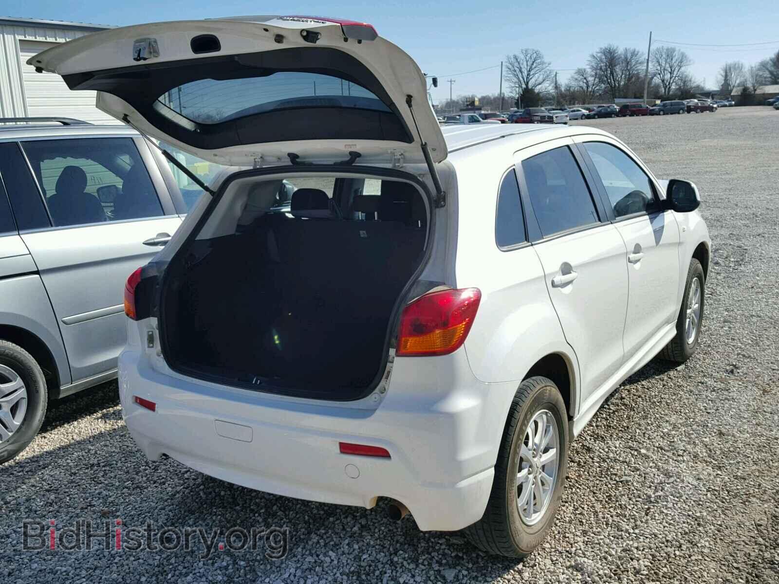 2011 MITSUBISHI OUTLANDER - VIN: JA4AP3AU8BZ010979 - Фото 4