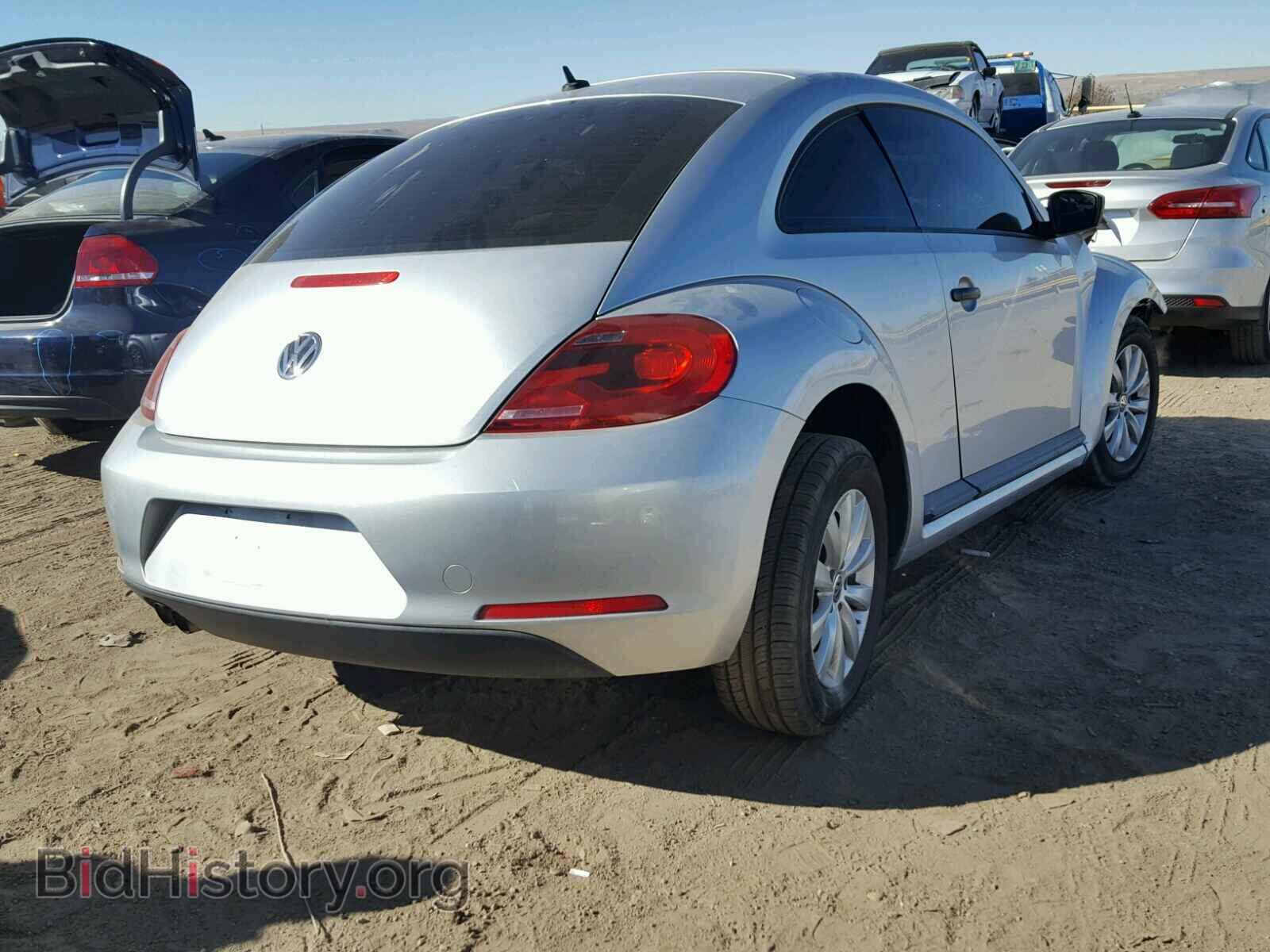 2014 VOLKSWAGEN BEETLE - VIN: 3VWFP7AT1EM623328 - Фото 4