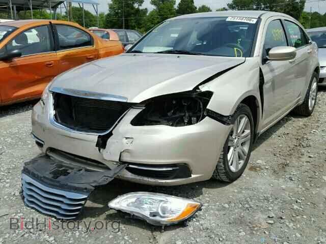 2013 CHRYSLER 200 - VIN: 1C3CCBAB2DN671778 - Фото 2