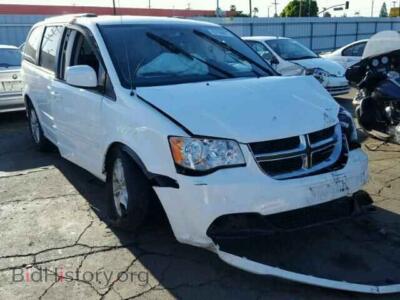2014 Dodge CARAVAN Grand Cara, white — VIN 2C4RDGCG0ER123162, Copart