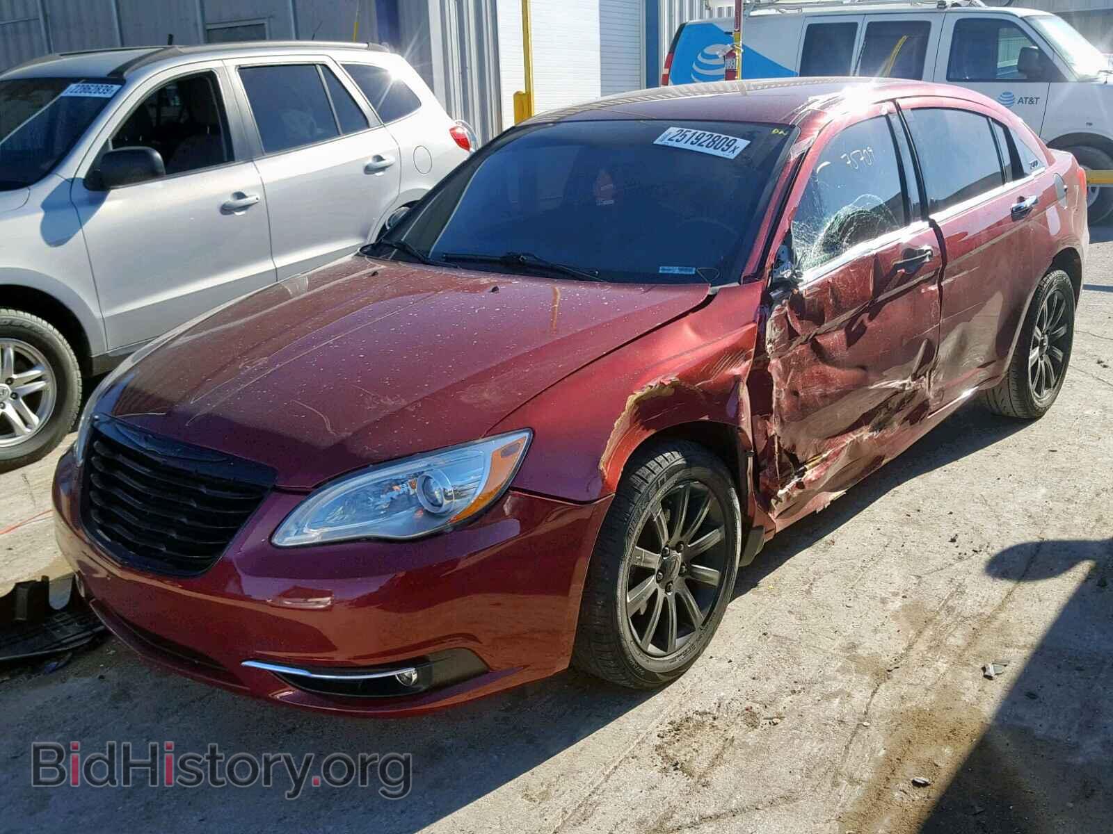 2014 CHRYSLER 200 - VIN: 1C3CCBCG2EN198250 - Фото 2