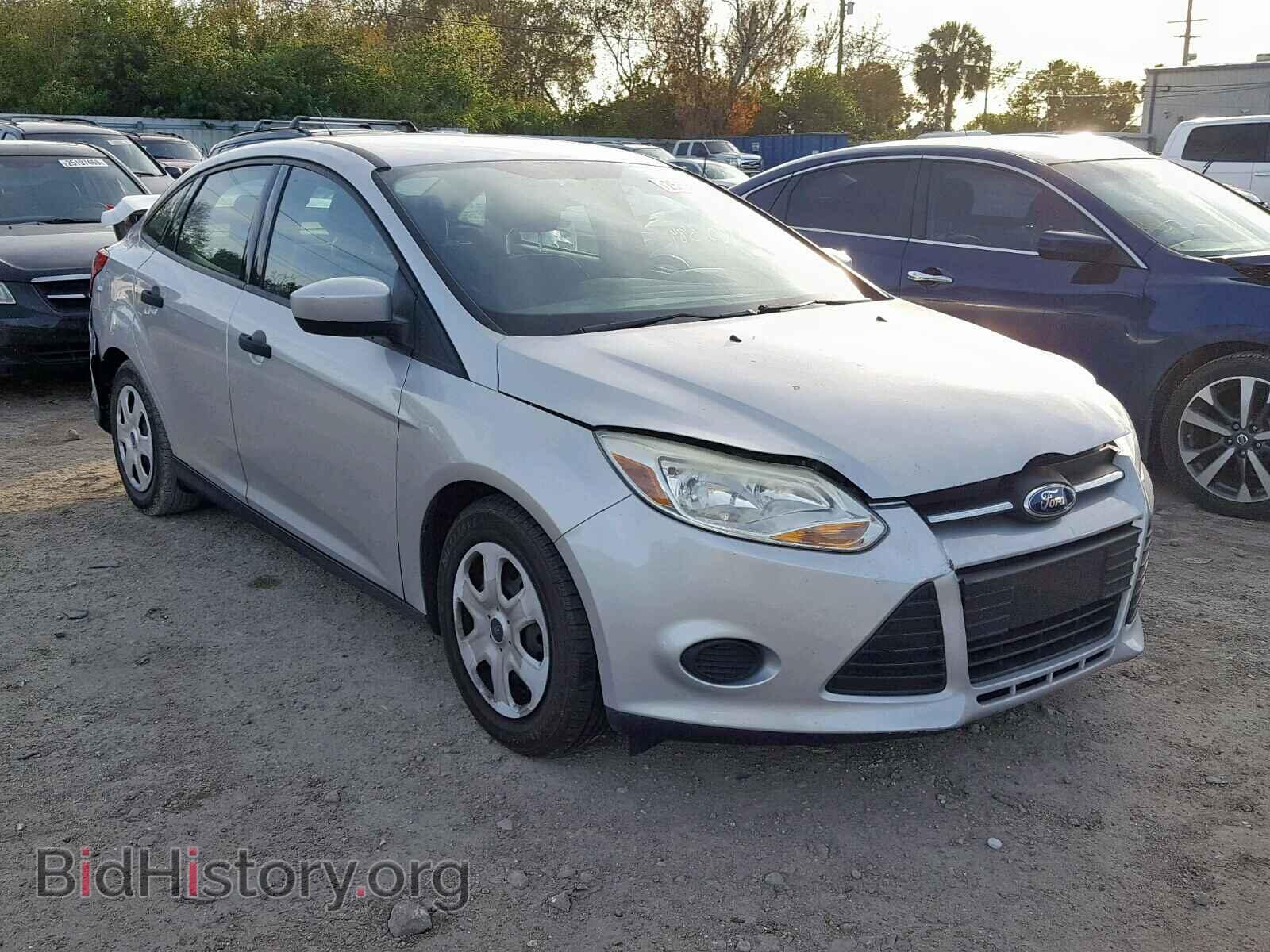 Photo 1FAHP3E26CL287945 - FORD FOCUS 2012