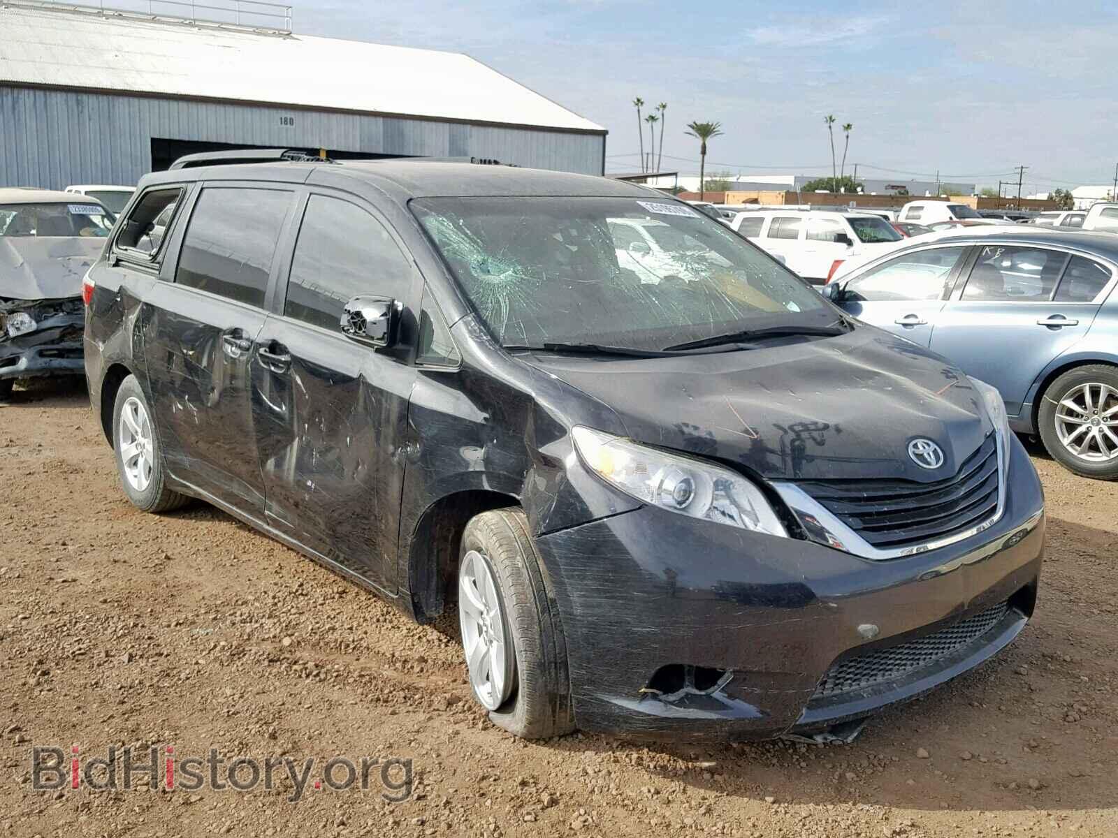 Фотография 5TDKK3DCXGS733544 - TOYOTA SIENNA LE 2016