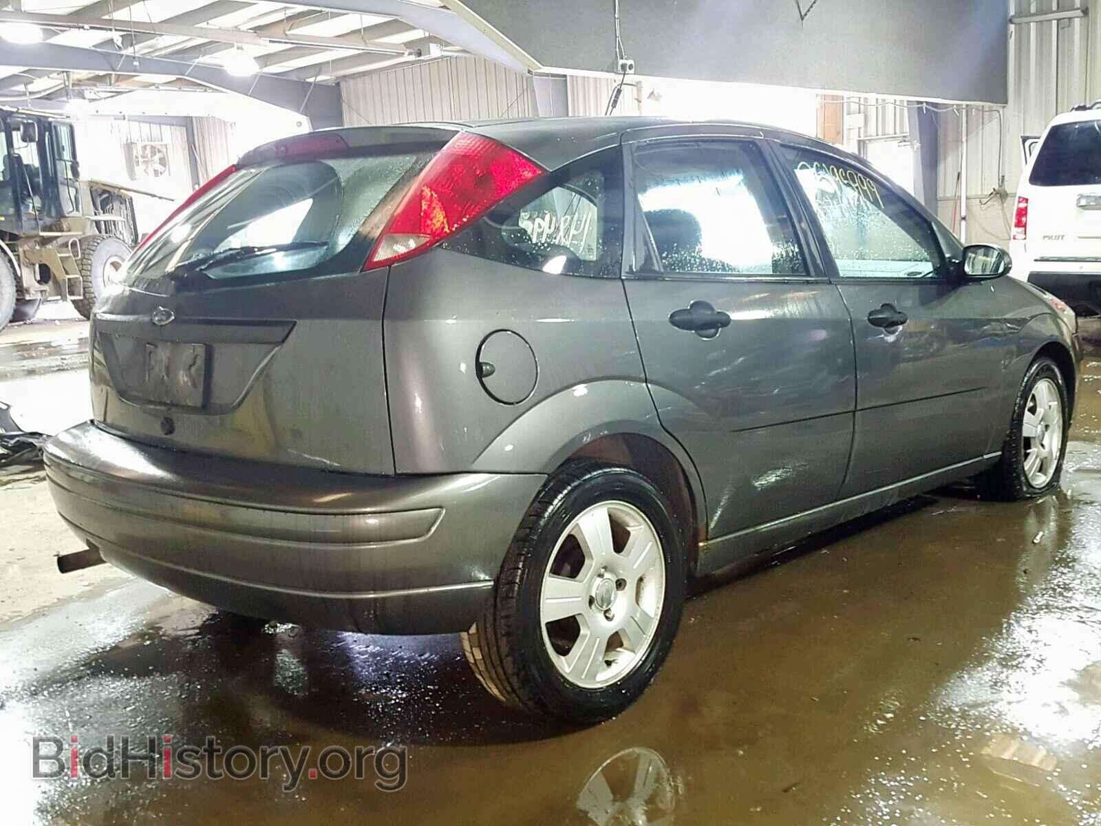 2005 FORD FOCUS - VIN: 3FAHP37N05R102896 - Фото 4