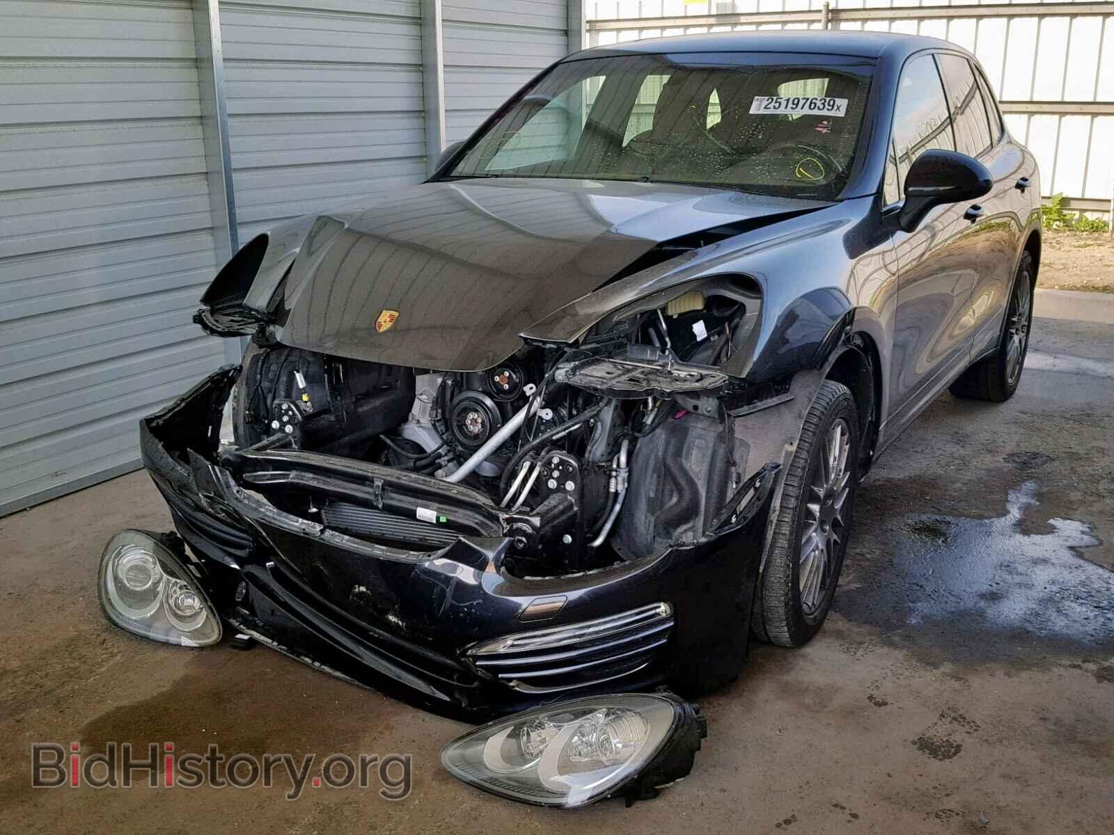 2011 PORSCHE CAYENNE - VIN: WP1AA2A21BLA05012 - Photo 2
