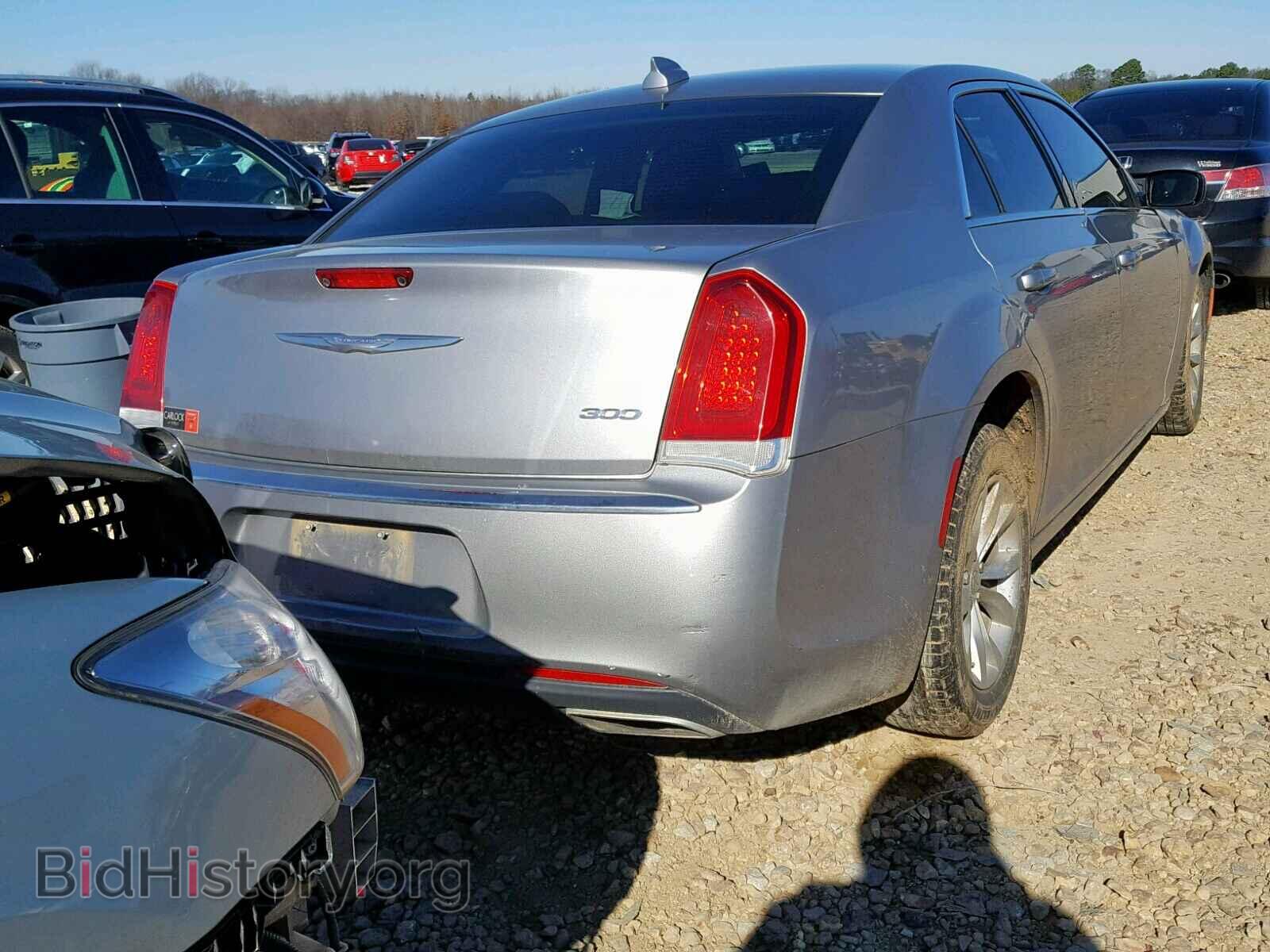 2015 CHRYSLER 300 - VIN: 2C3CCAAG3FH828641 - Фото 4