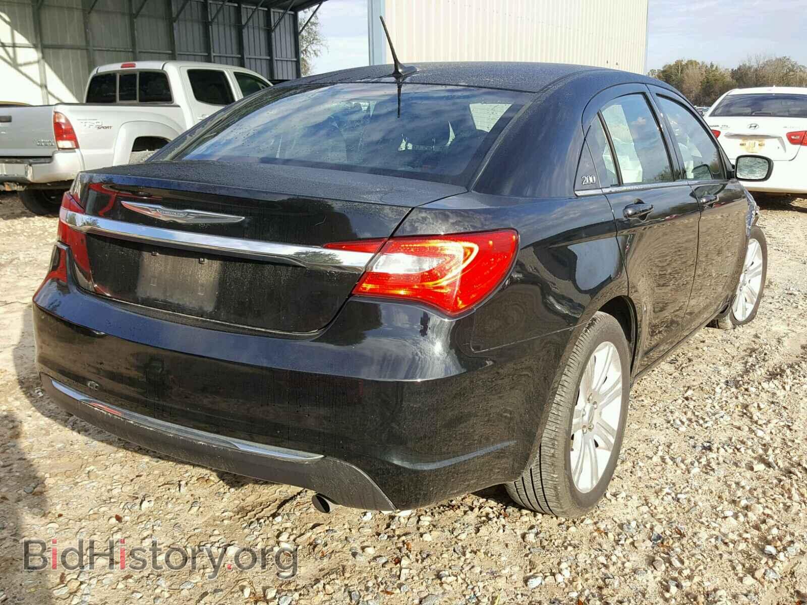 2013 CHRYSLER 200 - VIN: 1C3CCBAB0DN669334 - Photo 4