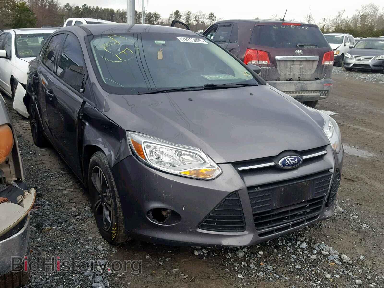 Photo  - FORD FOCUS SE 2014