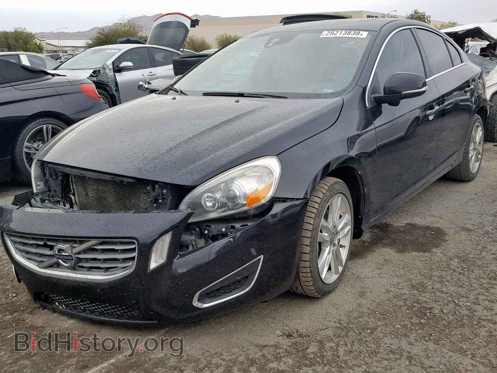 2013 VOLVO S60 - VIN: YV1612FS8D2207817 - Фото 2