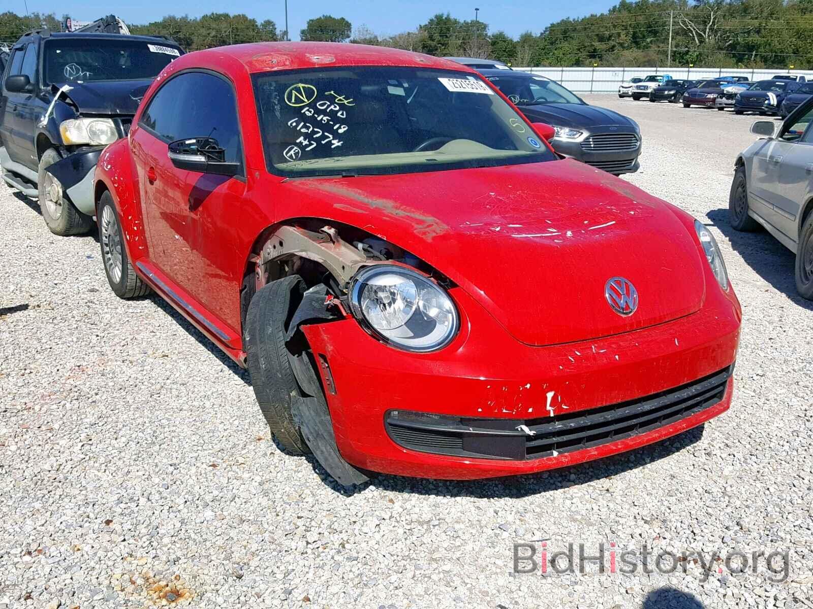 Photo 3VWJ17ATXGM606767 - VOLKSWAGEN BEETLE 2016