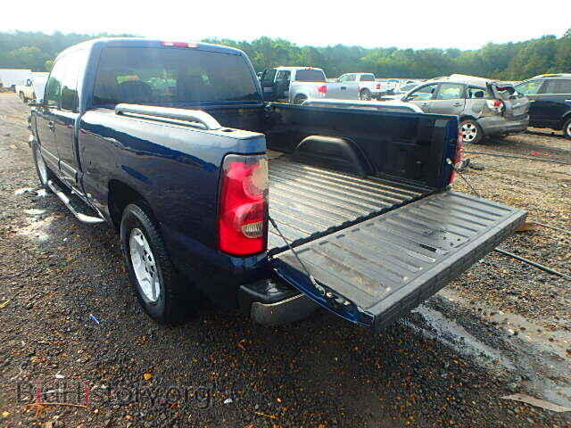 2005 CHEVROLET SILVERADO - VIN: 2GCEC19V951397852 - Photo 3