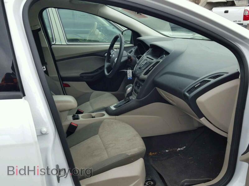 2014 Ford FOCUS (VIN 1FADP3K22EL227098) — фото 5 из 10