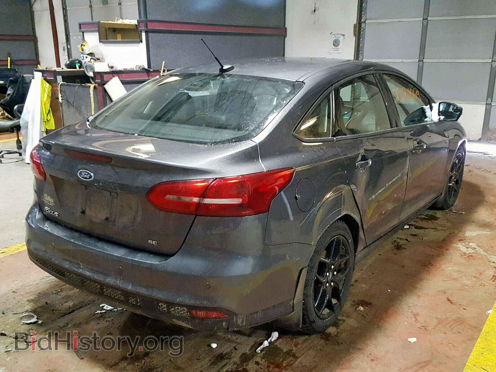 2016 FORD FOCUS SE - VIN: 1FADP3F22GL210329 - Photo 4