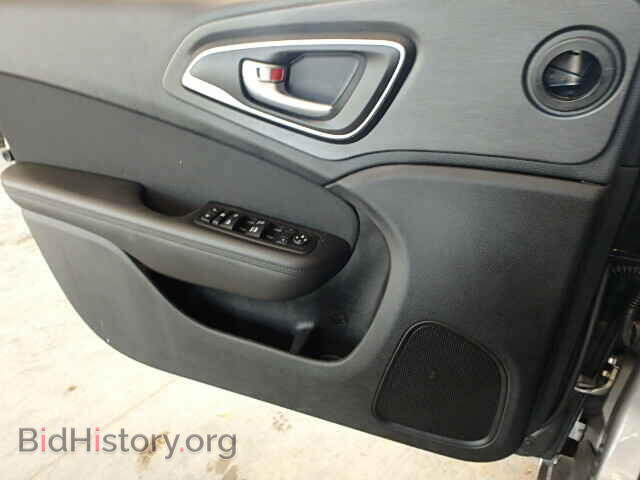 2015 CHRYSLER 200 - VIN: 1C3CCCAB9FN638818 - Photo 9
