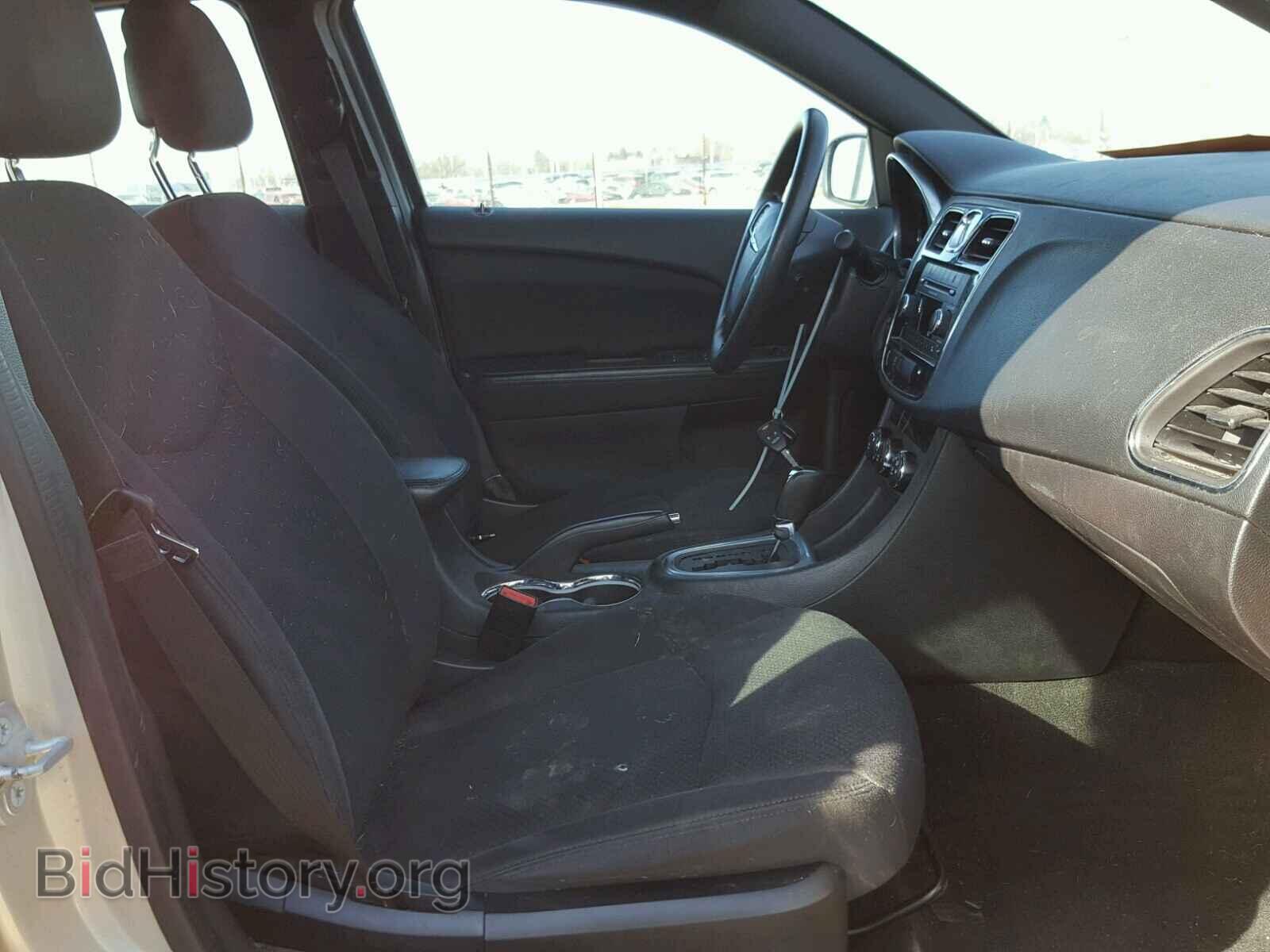 2014 CHRYSLER 200 - VIN: 1C3CCBAB1EN211982 - Фото 5