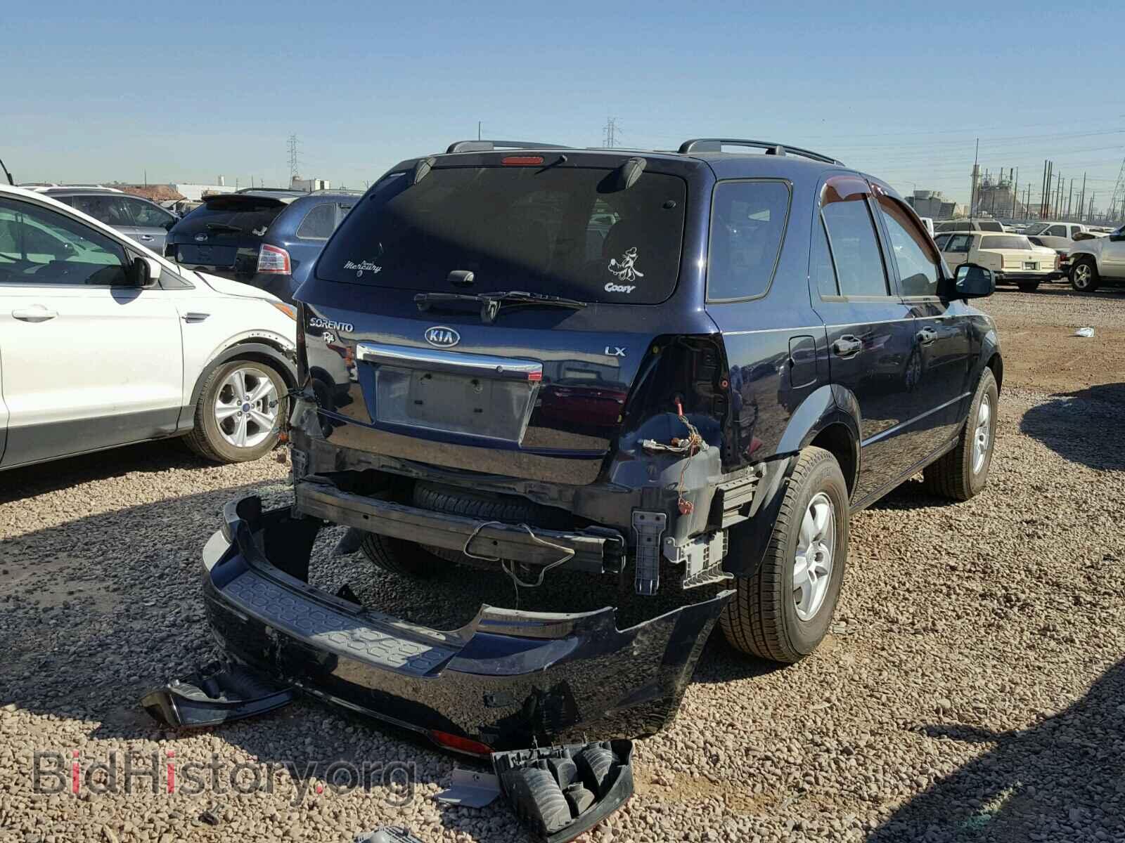 2008 KIA SORENTO - VIN: KNDJD735185843390 - Photo 4