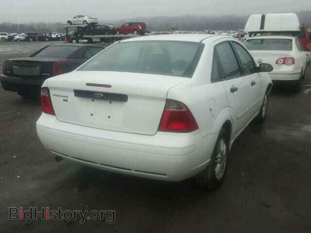 2007 FORD FOCUS - VIN: 1FAFP34NX7W251621 - Photo 4