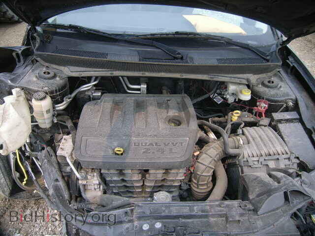 2010 CHRYSLER SEBRING - VIN: 1C3CC5FB9AN176516 - Фото 7