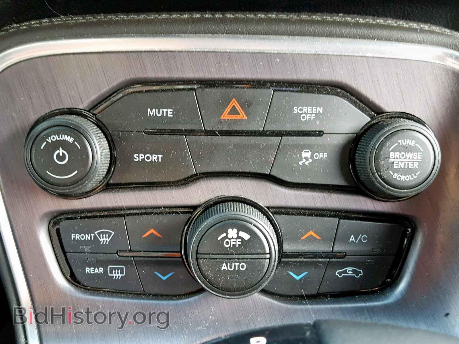 2018 DODGE CHALLENGER - VIN: 2C3CDZAG4JH182949 - Фото 9