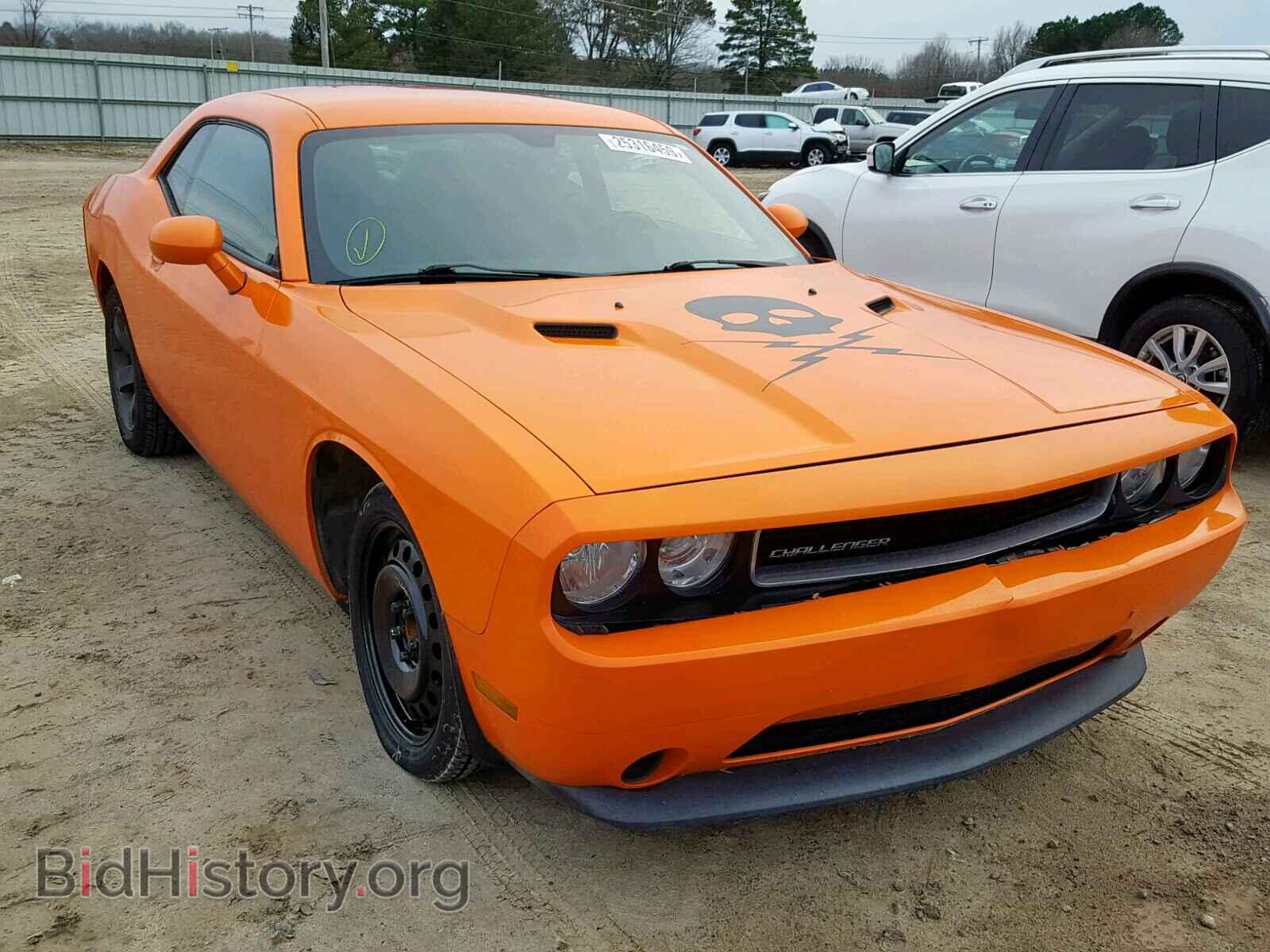 Photo  - DODGE CHALLENGER 2012