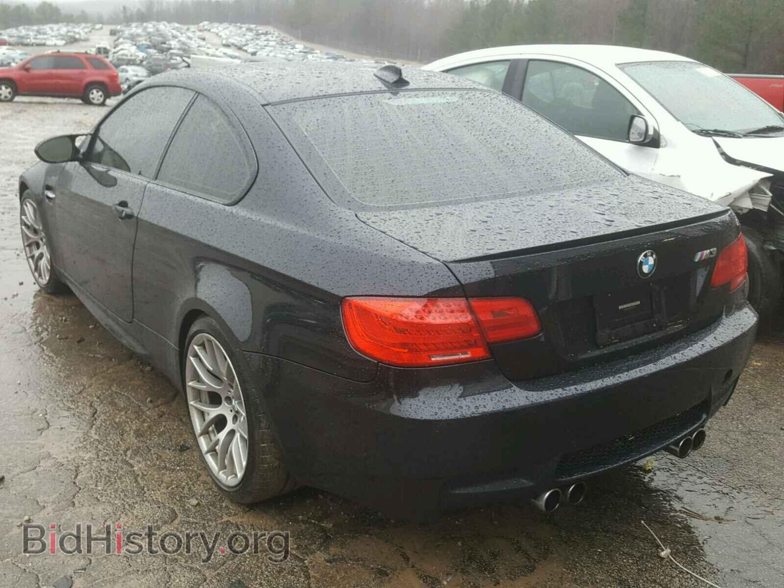 2011 BMW M3 - VIN: WBSKG9C58BE645834 - Фото 3