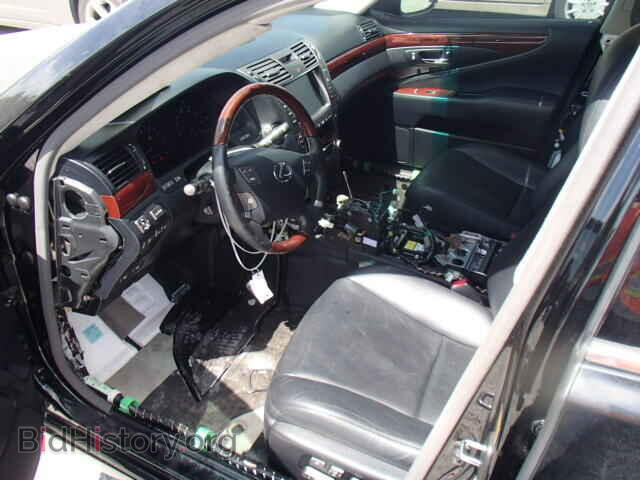 2007 LEXUS LS460 - VIN: JTHGL46F875009680 - Photo 9