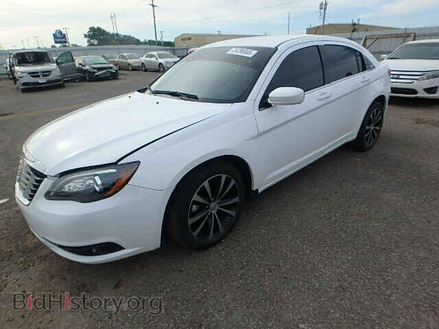 2013 CHRYSLER 200 - VIN: 1C3CCBBG8DN720167 - Фото 2